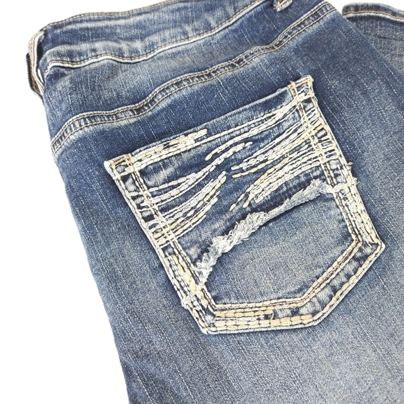 Maurices Blue Denim Jean Capris Size 11/12 - Picture 2 of 7